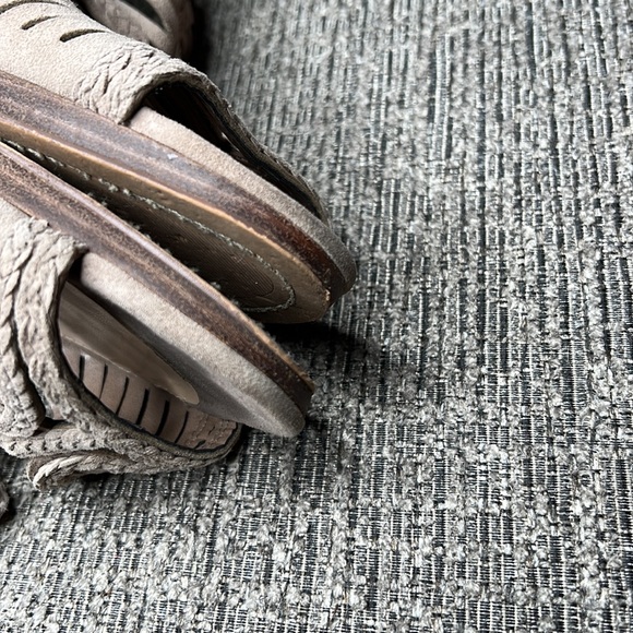 Vince Camuto Janil open toe suede sandals size 10 - Picture 12 of 13